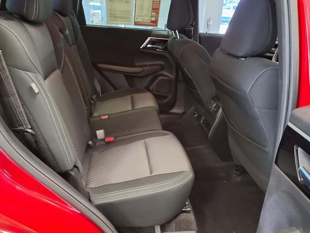 2022 Mitsubishi Outlander ES