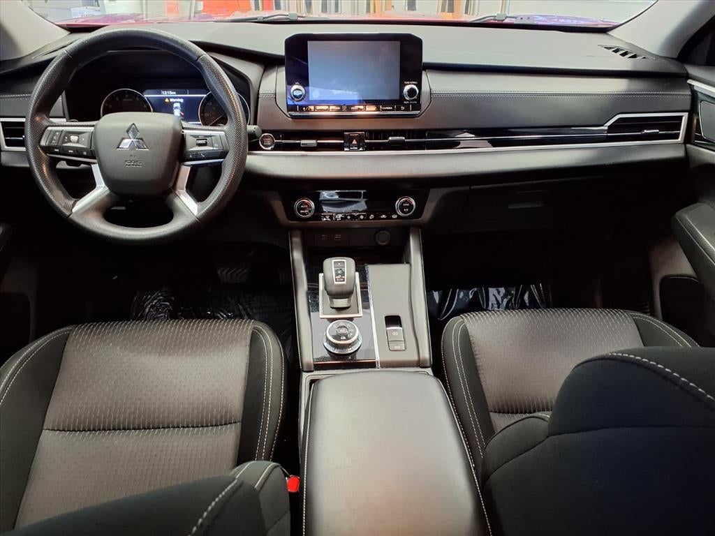 2022 Mitsubishi Outlander ES