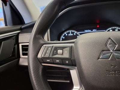 2022 Mitsubishi Outlander ES