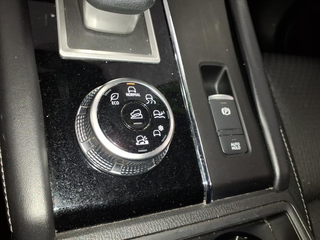 2022 Mitsubishi Outlander ES