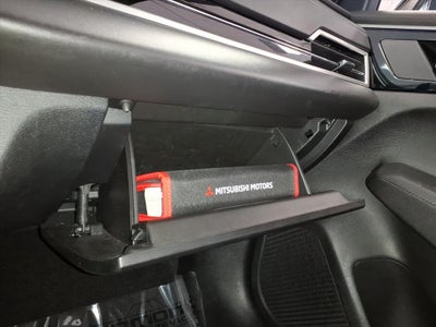 2022 Mitsubishi Outlander ES