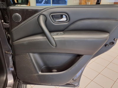 2023 INFINITI QX80 LUXE