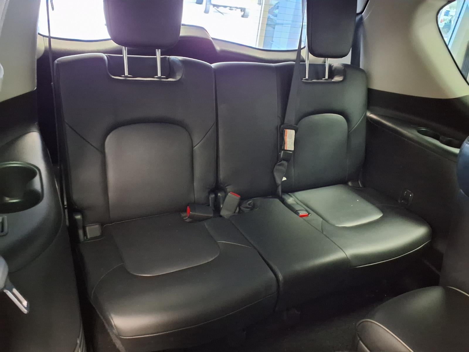 2023 INFINITI QX80 LUXE