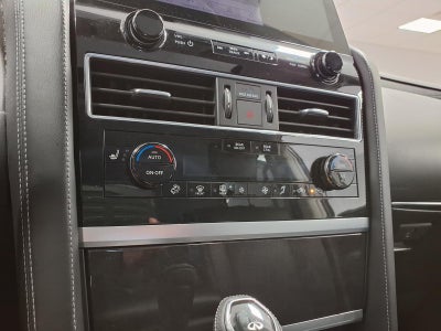 2023 INFINITI QX80 LUXE