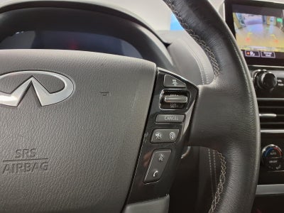 2023 INFINITI QX80 LUXE