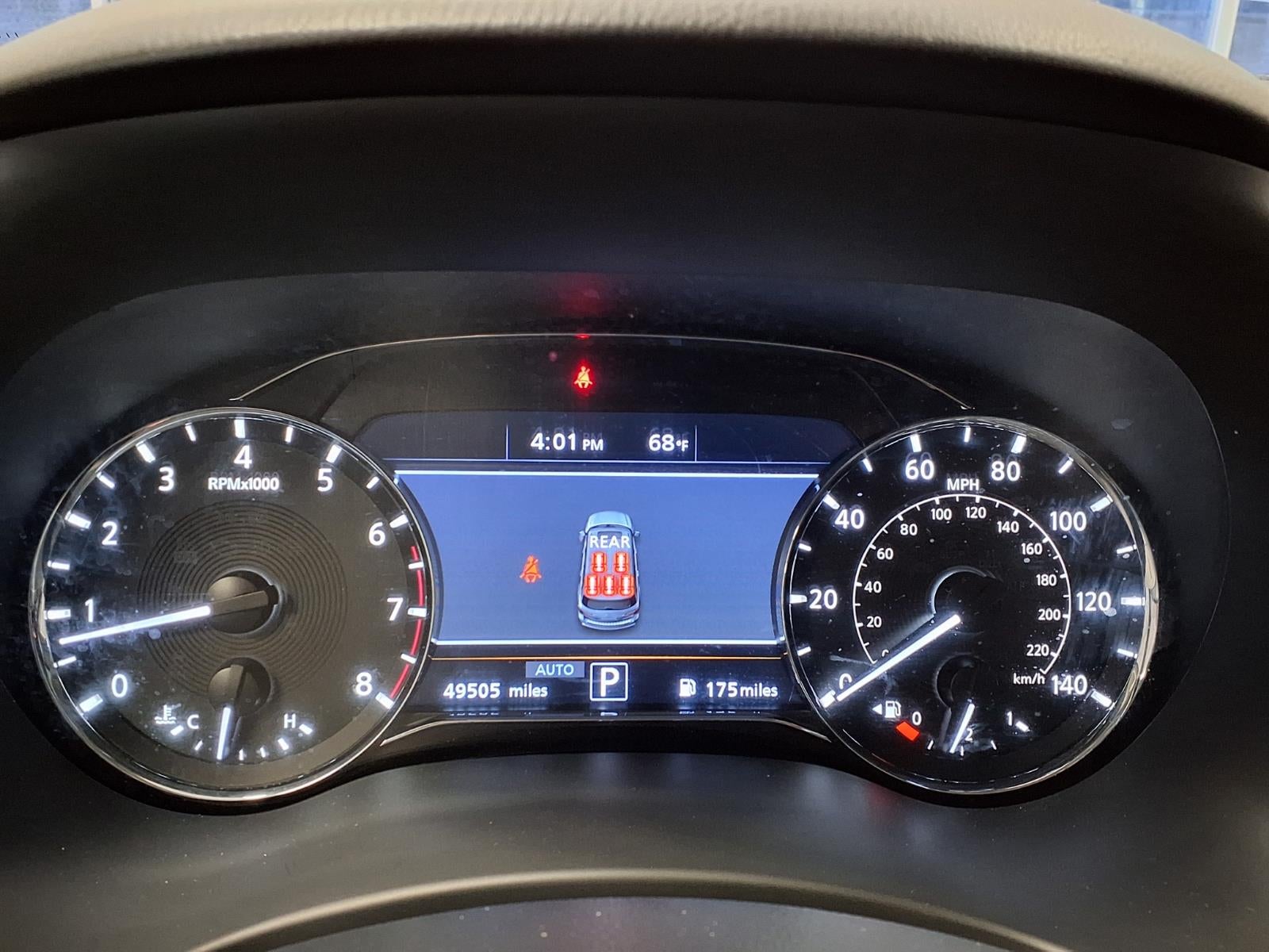 2023 INFINITI QX80 LUXE