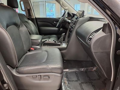 2023 INFINITI QX80 LUXE