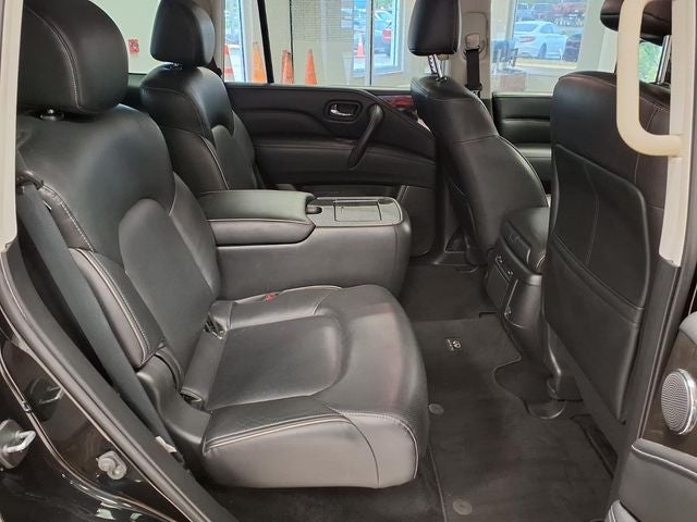 2023 INFINITI QX80 LUXE