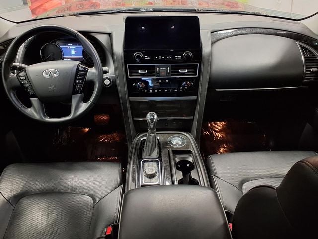 2023 INFINITI QX80 LUXE