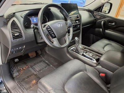 2023 INFINITI QX80 LUXE