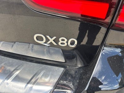 2023 INFINITI QX80 LUXE