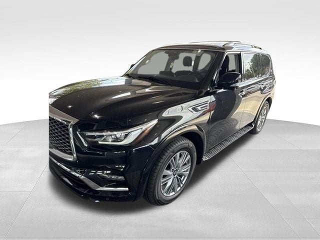 2023 INFINITI QX80 LUXE