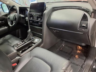 2023 INFINITI QX80 LUXE