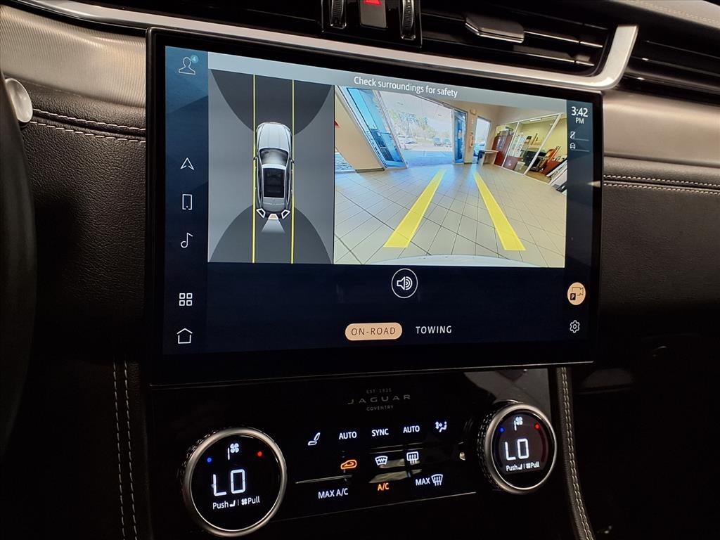 2024 Jaguar F-PACE P250 R-Dynamic S