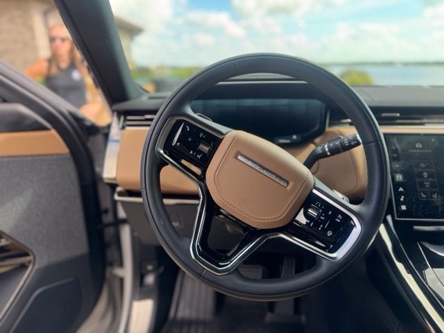 2026 Land Rover Range Rover Sport SE