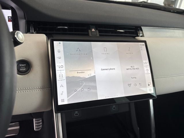 2025 Land Rover Discovery Sport SE