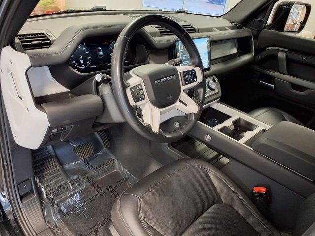 2025 Land Rover Defender 110 S