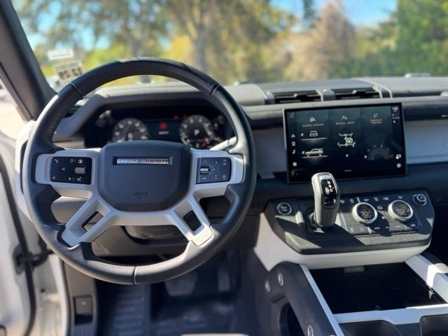 2025 Land Rover Defender S