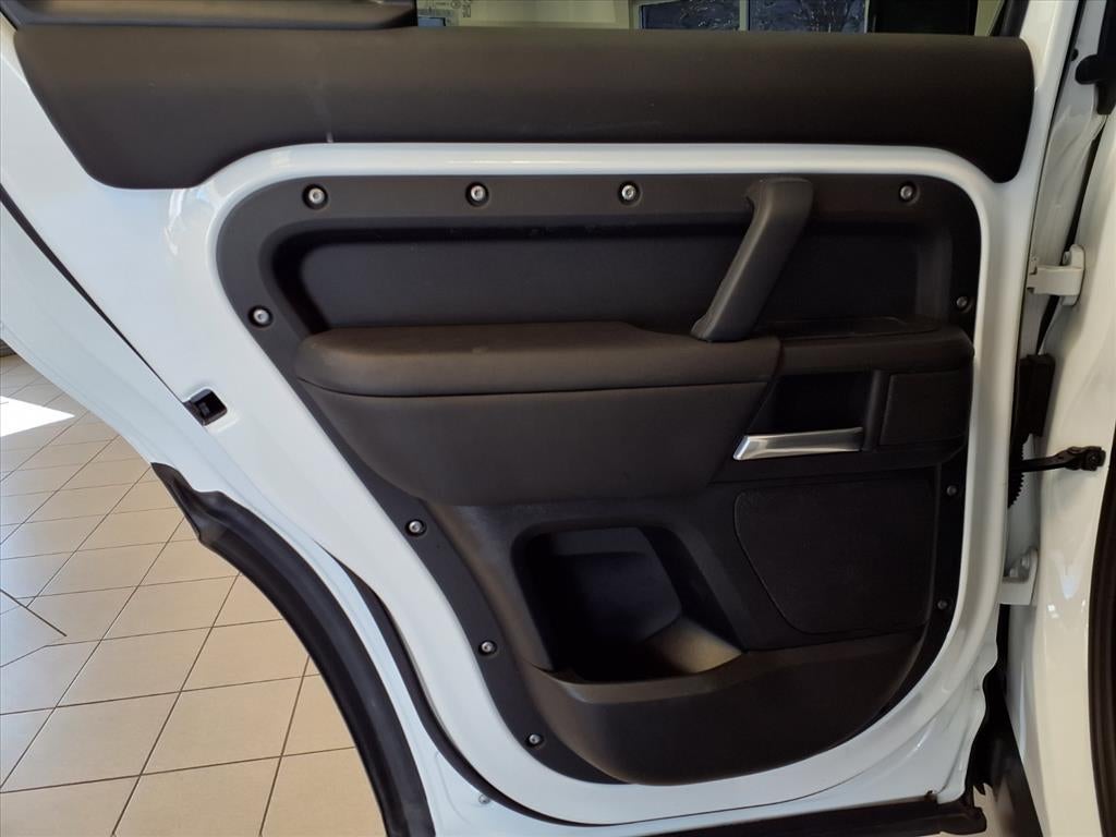 2025 Land Rover Defender S