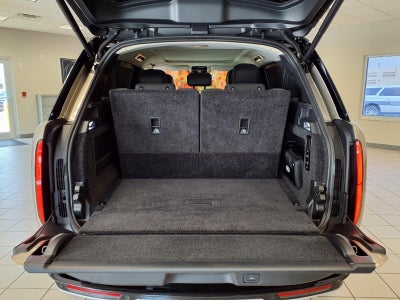 2025 Land Rover Range Rover SE LWB