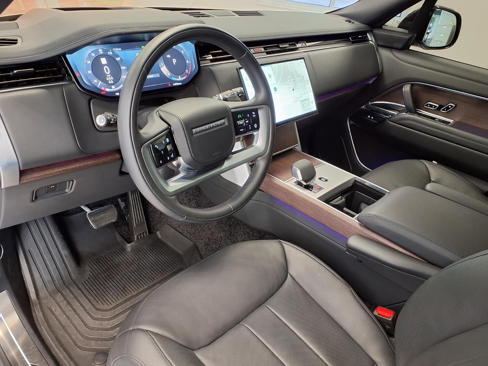2025 Land Rover Range Rover SE LWB
