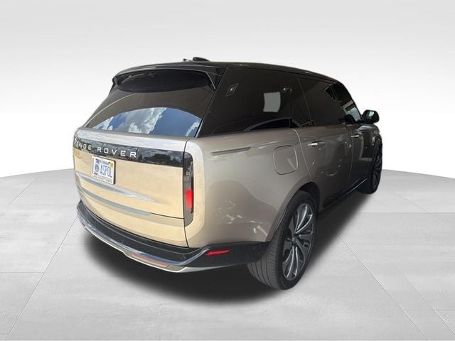 2025 Land Rover Range Rover SE LWB