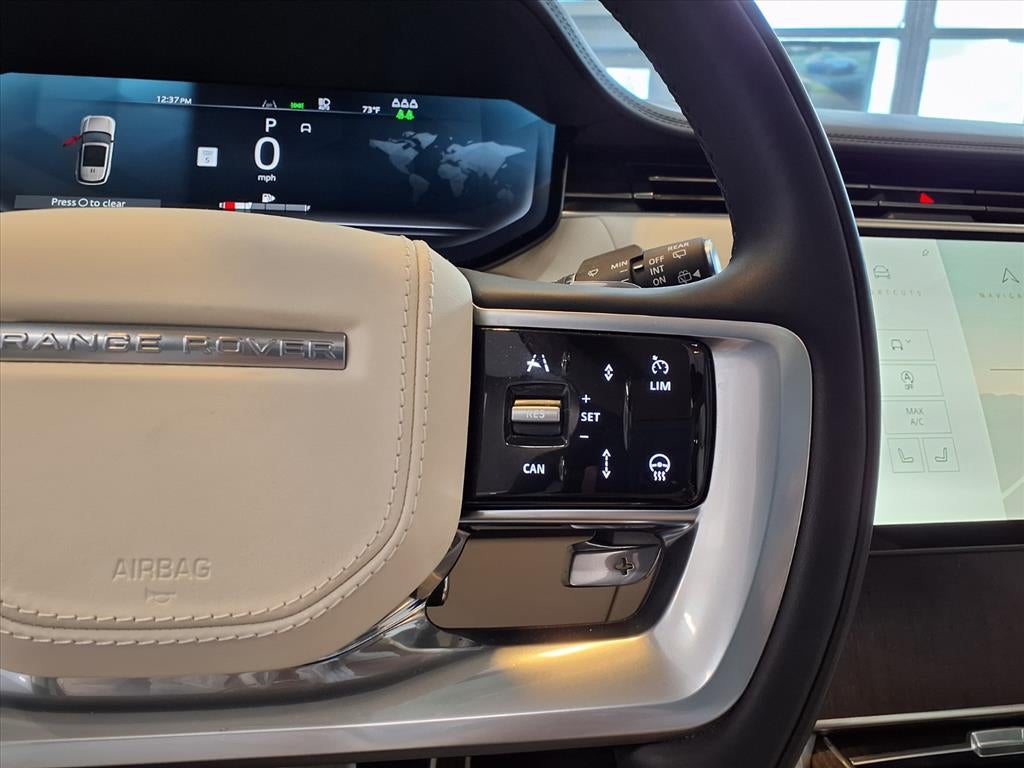 2025 Land Rover Range Rover SE LWB