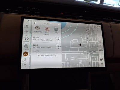 2025 Land Rover Range Rover SE LWB