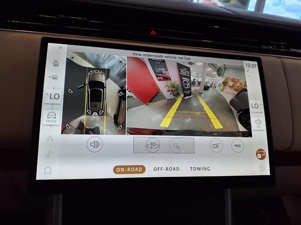 2025 Land Rover Range Rover SE LWB