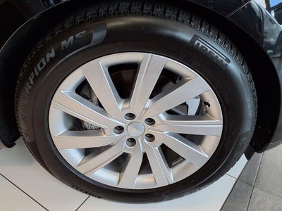 2025 Land Rover Range Rover SE LWB