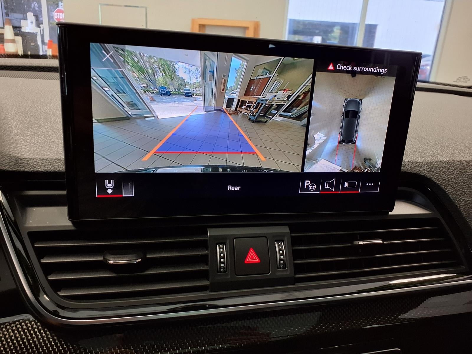 2023 Audi SQ5 Prestige quattro