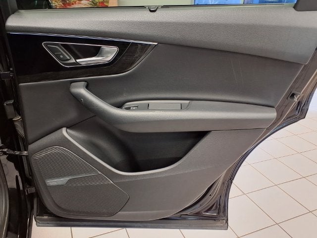 2019 Audi Q7 55 Premium Plus quattro
