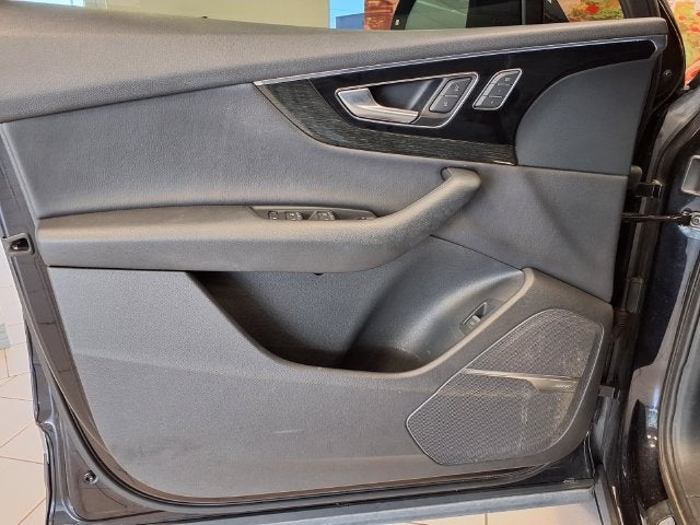 2019 Audi Q7 55 Premium Plus quattro