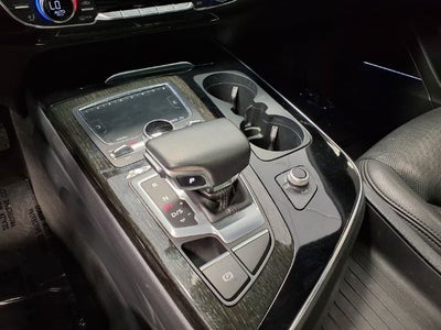 2019 Audi Q7 55 Premium Plus quattro