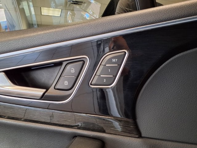 2019 Audi Q7 55 Premium Plus quattro