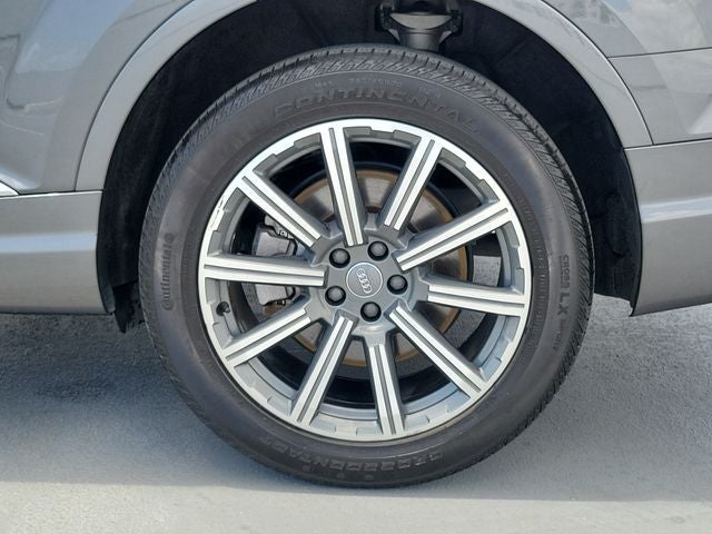2019 Audi Q7 45 SE Premium Plus quattro
