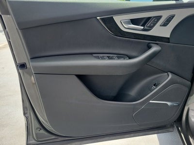 2019 Audi Q7 45 SE Premium Plus quattro