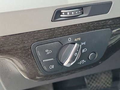 2019 Audi Q7 45 SE Premium Plus quattro