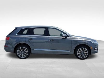 2019 Audi Q7 45 SE Premium Plus quattro