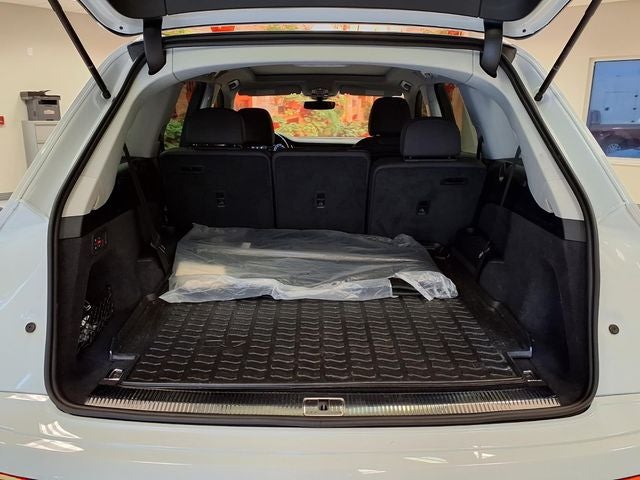 2023 Audi Q7 55 Premium Plus quattro