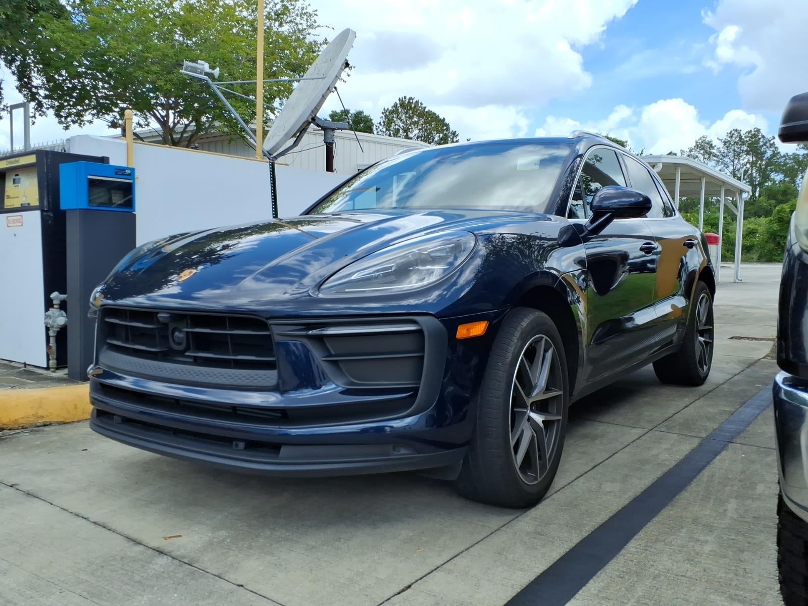 2023 Porsche Macan T