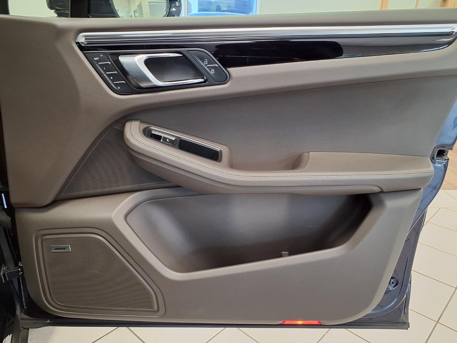 2023 Porsche Macan T