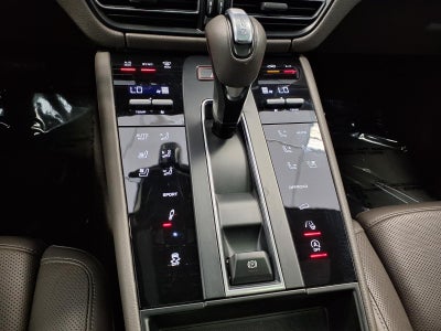 2023 Porsche Macan T