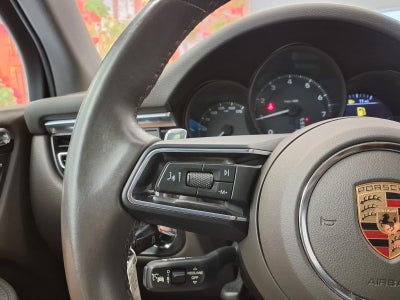 2023 Porsche Macan T