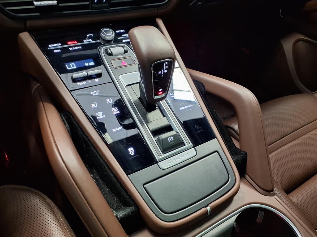2023 Porsche Cayenne Platinum Edition