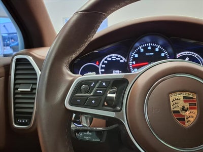 2023 Porsche Cayenne Platinum Edition