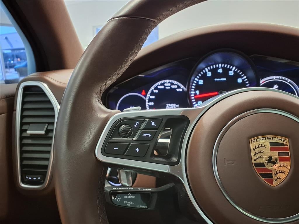 2023 Porsche Cayenne Platinum Edition