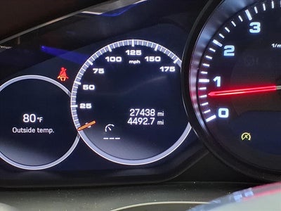 2023 Porsche Cayenne Platinum Edition