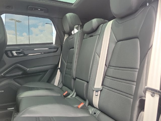 2022 Porsche Cayenne S
