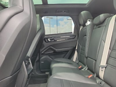 2022 Porsche Cayenne S